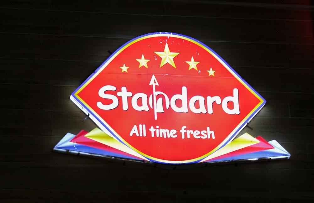 standard hotel in reengus