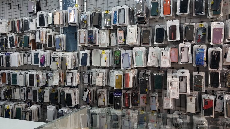 mobile shop in reengus